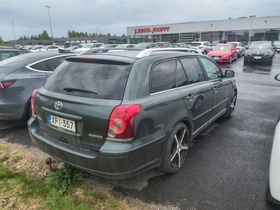 Toyota Avensis vaihtoauto