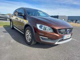 Volvo V60 Cross Country vaihtoauto