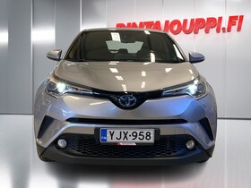 Toyota C-HR vaihtoauto