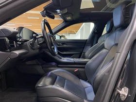 Porsche Taycan vaihtoauto