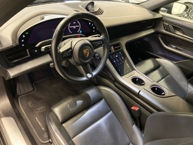 Porsche Taycan vaihtoauto