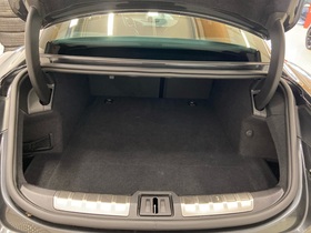 Porsche Taycan vaihtoauto