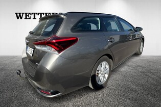 Toyota Auris vaihtoauto