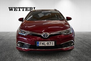 Toyota Auris vaihtoauto