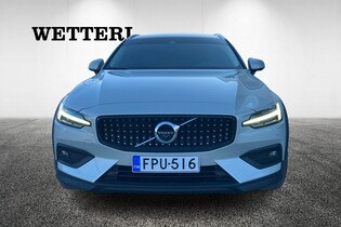 Volvo V60 Cross Country vaihtoauto