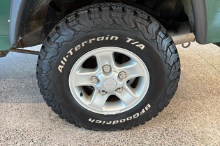 Land Rover Defender vaihtoauto