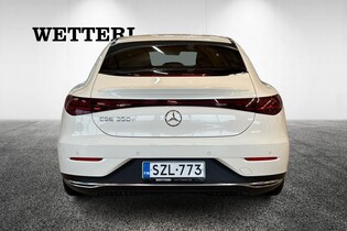 Mercedes-Benz EQE vaihtoauto