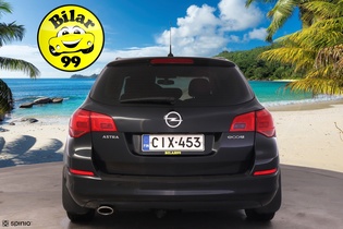 Opel Astra vaihtoauto