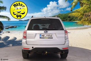 Subaru Forester vaihtoauto
