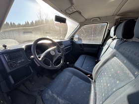 Volkswagen Caravelle vaihtoauto