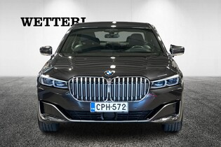 BMW 745 vaihtoauto