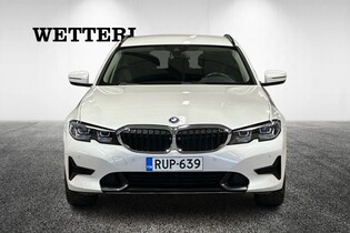 BMW 320 vaihtoauto