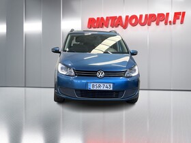 Volkswagen Touran vaihtoauto
