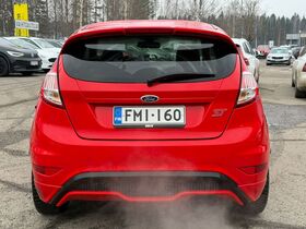 Ford Fiesta vaihtoauto
