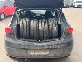 Opel Astra vaihtoauto