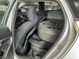 Volvo V40 Cross Country vaihtoauto