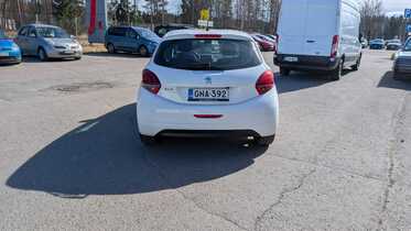 Peugeot 208 vaihtoauto
