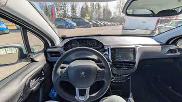 Peugeot 208 vaihtoauto