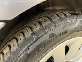 BMW 318 vaihtoauto