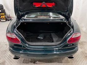 Jaguar XK8 vaihtoauto