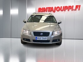 Volvo V70 vaihtoauto