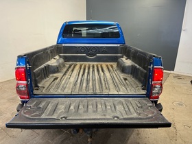 Toyota Hilux vaihtoauto