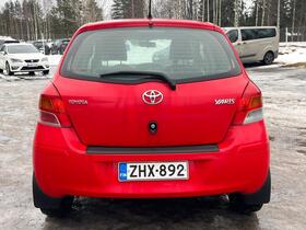 Toyota Yaris vaihtoauto