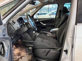 Ford S-MAX vaihtoauto