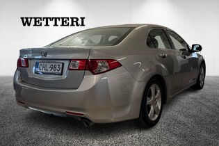 Honda Accord vaihtoauto