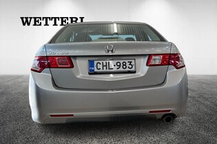 Honda Accord vaihtoauto