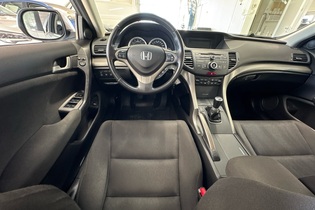 Honda Accord vaihtoauto