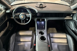 Porsche Taycan vaihtoauto