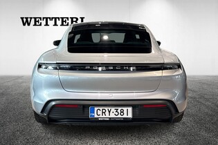 Porsche Taycan vaihtoauto