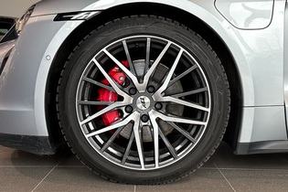 Porsche Taycan vaihtoauto