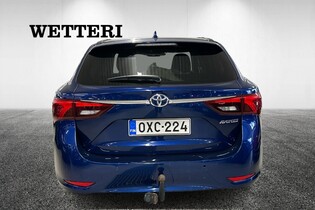 Toyota Avensis vaihtoauto