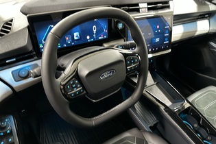 Ford Puma Gen-E vaihtoauto