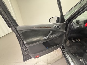 Ford Galaxy vaihtoauto