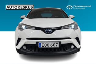 Toyota C-HR vaihtoauto
