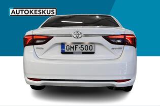 Toyota Avensis vaihtoauto