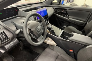 Toyota bZ4X vaihtoauto