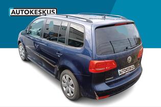 Volkswagen Touran vaihtoauto