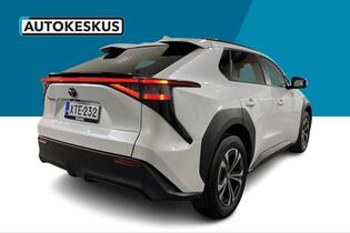 Toyota bZ4X vaihtoauto