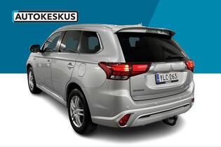 Mitsubishi Outlander PHEV vaihtoauto