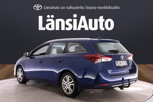 Toyota Auris vaihtoauto