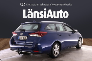 Toyota Auris vaihtoauto