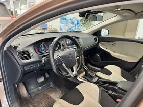 Volvo V40 Cross Country vaihtoauto