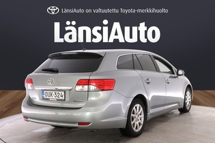 Toyota Avensis vaihtoauto