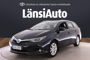 Toyota Auris vaihtoauto