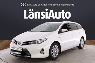 Toyota Auris vaihtoauto