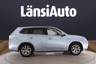 Mitsubishi Outlander PHEV vaihtoauto